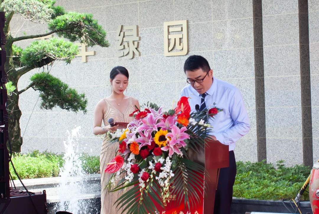 1756952108220594.jpg 1.jpg