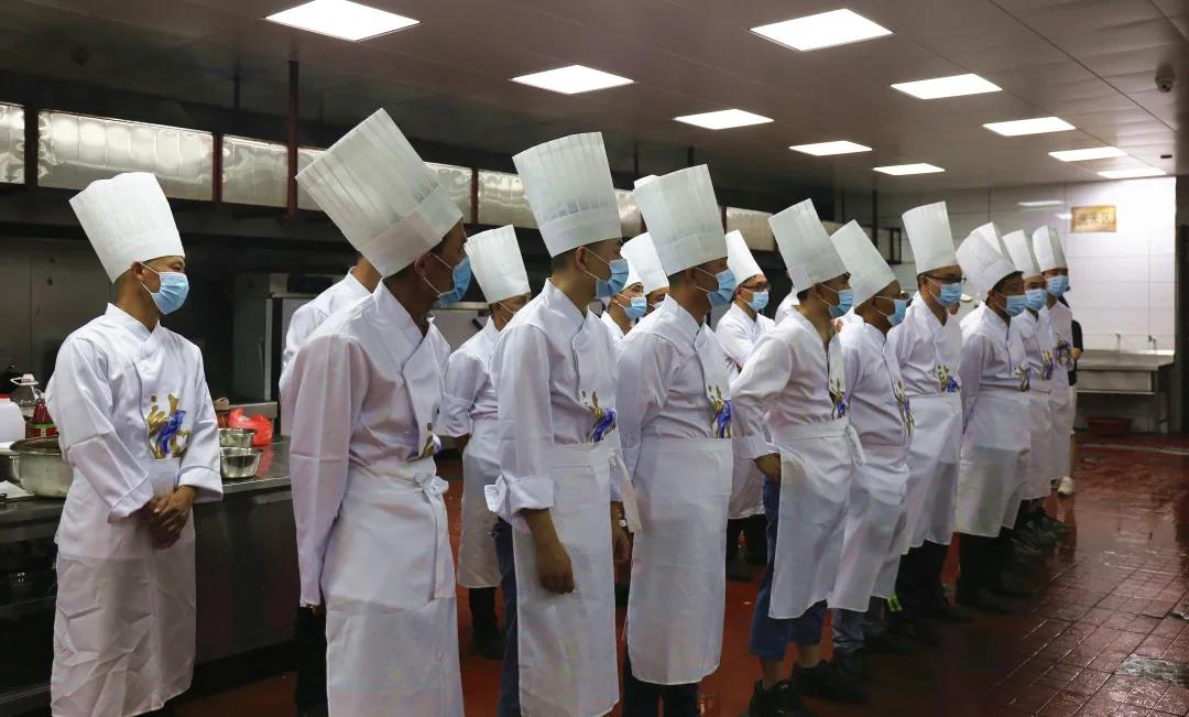 a98afca5761d285454afa9376b542749