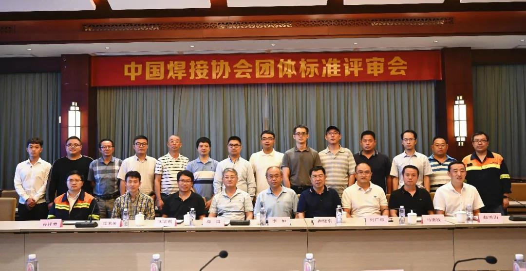 f61bf22f569daf8a97149fd7152ebb95